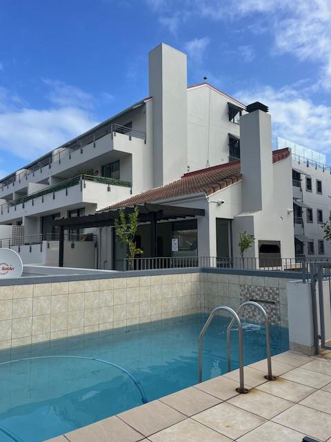 To Let 2 Bedroom Property for Rent in Sea Point Western Cape